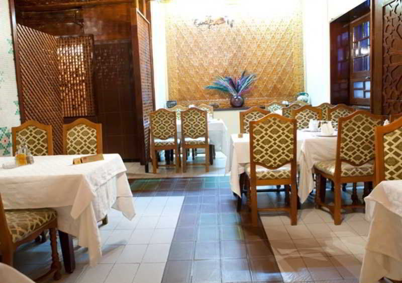Hotel Suisse Algiers Buitenkant foto