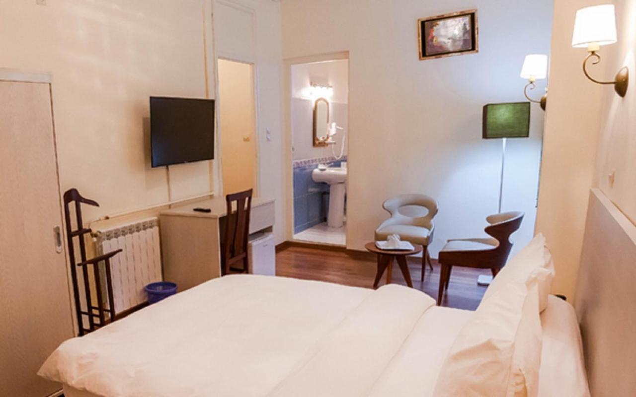 Hotel Suisse Algiers Buitenkant foto